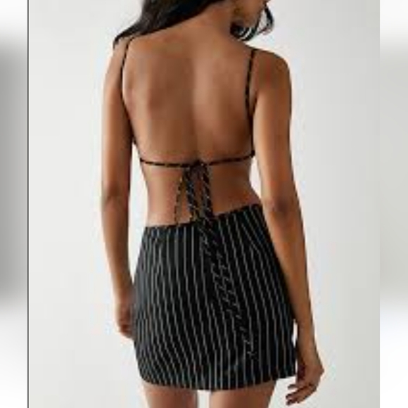 ZAFUL Mini Dress With Open Back - Picture 12 of 15